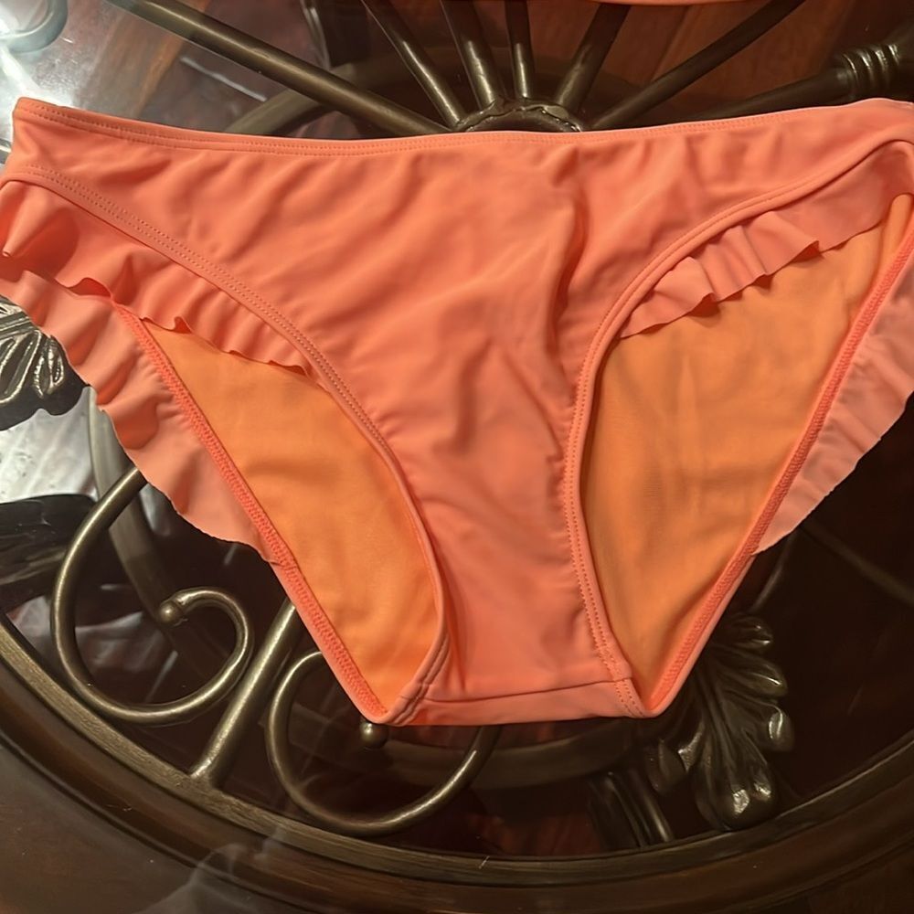 NWT Gianni Bini Orange Ruffle Bikini Set - Picture 3 of 4